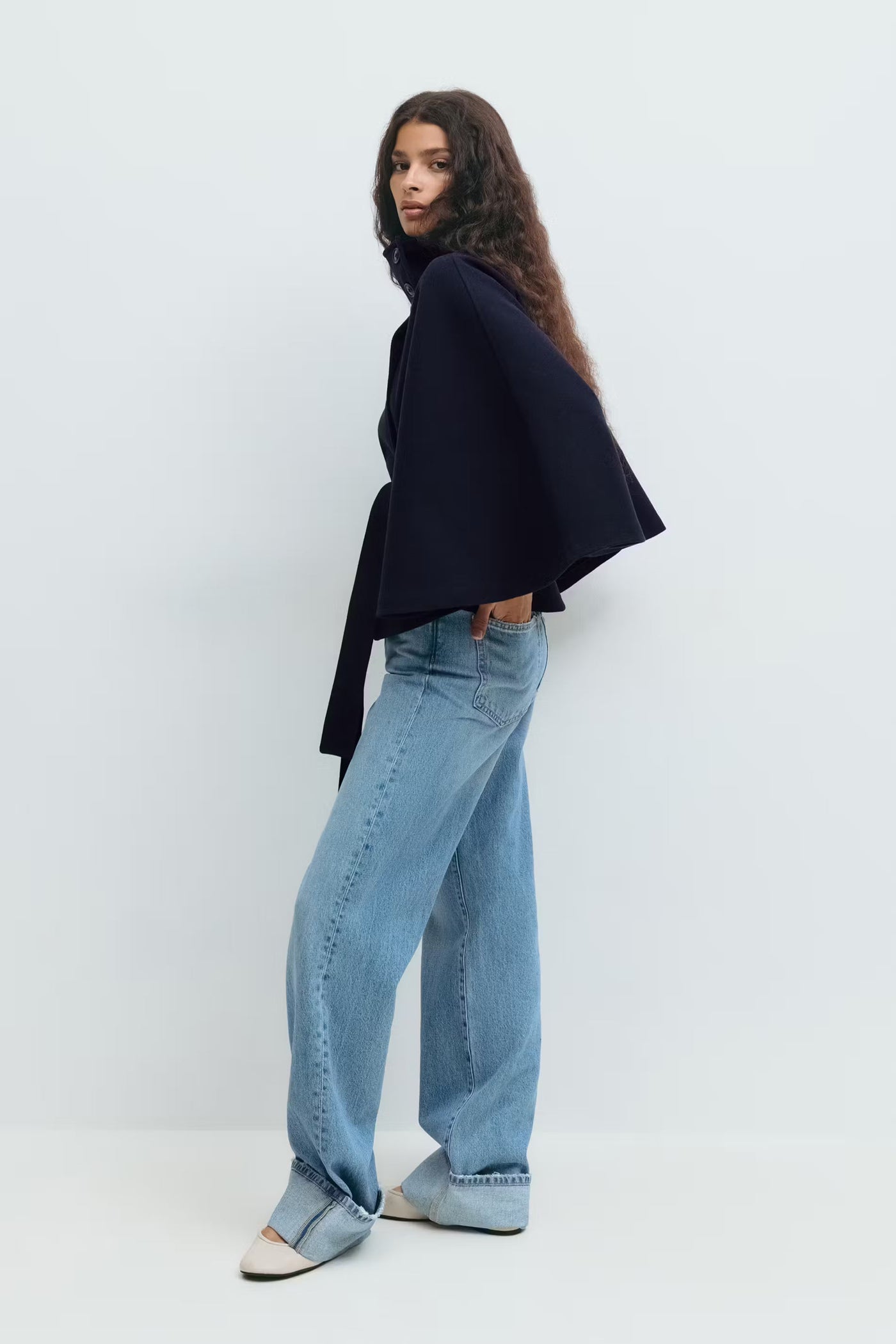 Loreza™ | Cappotto Elegante con Cintura & Collo Alto