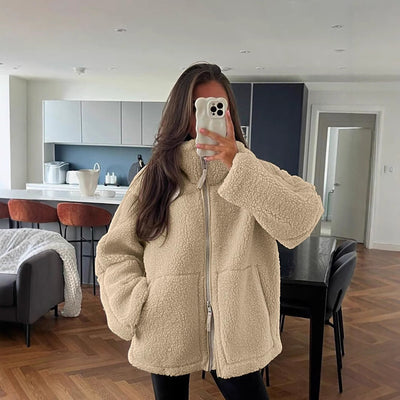 Alessia™ | Cappotto Teddy Morbido con Collo Alto